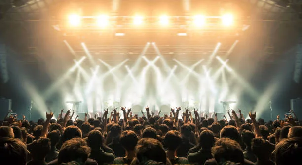 କଟକରେ ଲେଜର୍ ଲାଇଟ୍ ବ୍ୟାନ୍ କଲେ ହାଇକୋର୍ଟ