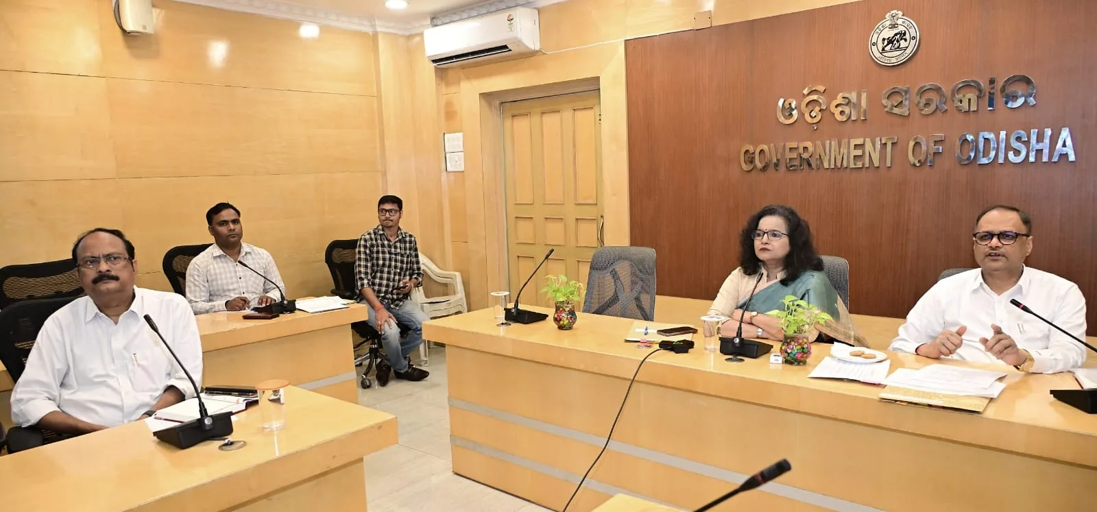 ମୁଖ୍ୟ ଶାସନ ସଚିବଙ୍କ ଅଧ୍ୟକ୍ଷତାରେ ସଚିବସ୍ତରୀୟ ବୈଠକ: ଓଡ଼ିଶା ଭିଜନ ୨୦୩୬ ଓ ୨୦୪୭ ଲକ୍ଷ୍ୟ ହାସଲ ନେଇ ଆଲୋଚନା
