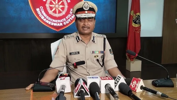 ଲିଙ୍ଗରାଜ ମନ୍ଦିରରେ ନକଲି ପାସ ଧରା ପଡିଲେ ନିଆଯିବ ଆକ୍ସନ : ପୋଲିସ କମିସନର
