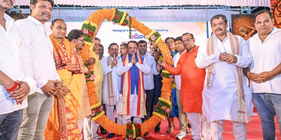 ଦିଘା ଜଗନ୍ନାଥ ମନ୍ଦିରରୁ ଧାମ ଶବ୍ଦ ହଟେଇବା ପାଇଁ ଦୃଢ଼ ପଦକ୍ଷେପ ନେଇଥିବାରୁ ମୁଖ୍ୟମନ୍ତ୍ରୀଙ୍କୁ ଭବ୍ୟ ଗଣସମ୍ବର୍ଦ୍ଧନା