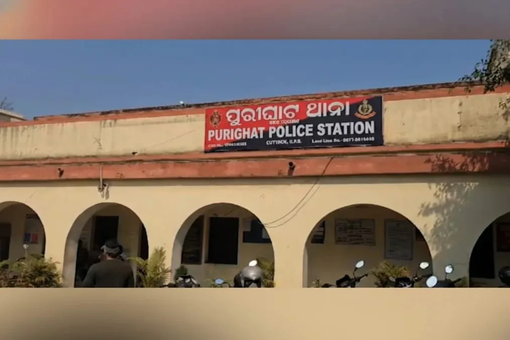 କାଠଯୋଡ଼ି ନଦୀ ପଠାରୁ ମହିଳାଙ୍କ ମୁଣ୍ଡବିହୀନ ମୃତଦେହ ଉଦ୍ଧାର