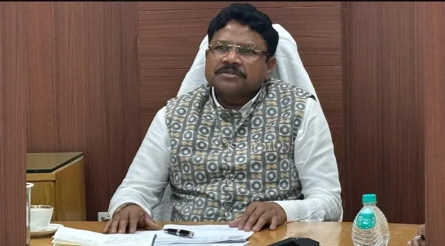 ଆଣ୍ଟିବାୟୋଟିକ ଉପରେ ଲଗାମ ପାଇଁ ଆସିବ ସ୍ୱତନ୍ତ୍ର ଆପ୍‌,ପ୍ରେସକ୍ରିପସନକୁ କରାଯିବ ଡିଜିଟାଲାଇଜେସନ: ସ୍ୱାସ୍ଥ୍ୟମନ୍ତ୍ରୀ